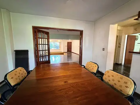 venta casa 4 ambientes Paternal, jardin y cochera