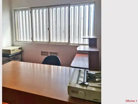 Oficina 5 ambientes con 1 baño