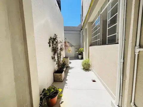 Depto Tipo Casa 5 ambientes con 2 baños