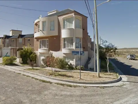 CASAS - DUPLEX - PUERTO MADRYN