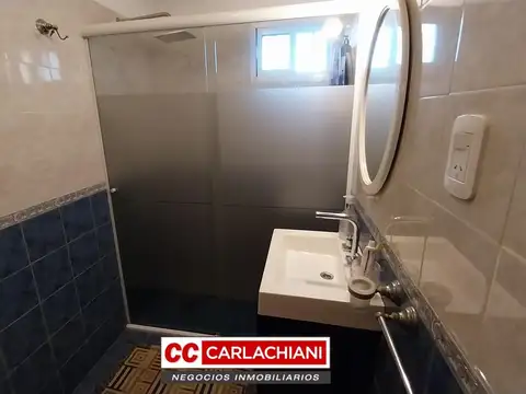 Casa 6 ambientes con 1 baño