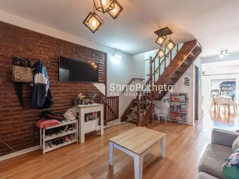 Depto Tipo Casa en Venta de 4 ambientes