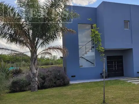 Apto crédito casa en venta en área 10 San Sebastián