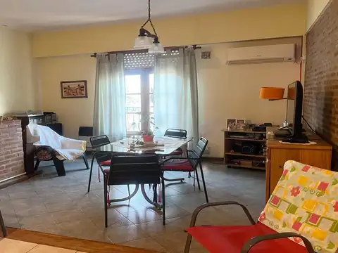 Depto Tipo Casa en Venta de 3 dormitorios