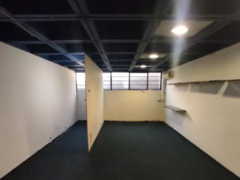 Local en Venta en Acassuso Vias  /  Santa Fe, USD 120.000