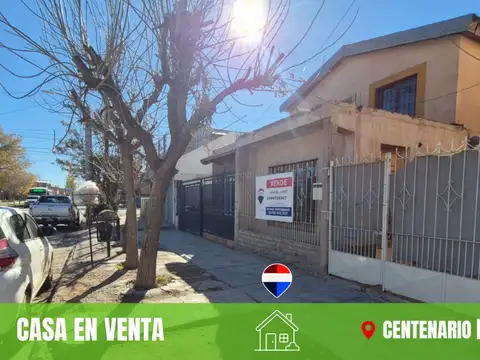VENTA - CASA CON POTENCIAL COMERCIAL - CENTENARIO