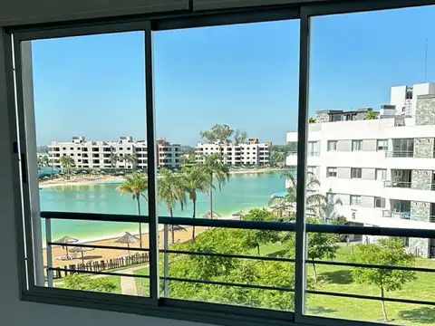 Departamento en Venta en Pilar, USD 219.000