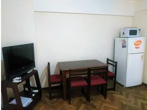 Suipacha 800, Piso 4