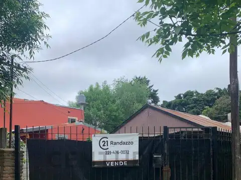 Venta de Casa de 2 Ambientes en City Bell