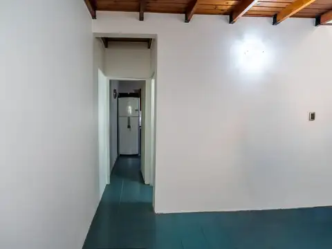 Depto Tipo Casa en Venta en Wilde, USD 65.000