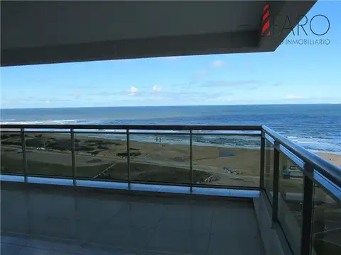 Apartamento en Brava 3 dormitorios 3 baños, garage