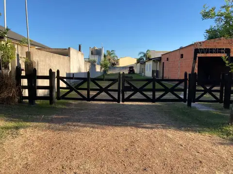 Complejo turístico de 4 cabañas en San José