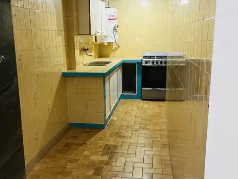 Depto Tipo Casa 4 ambientes con 1 baño