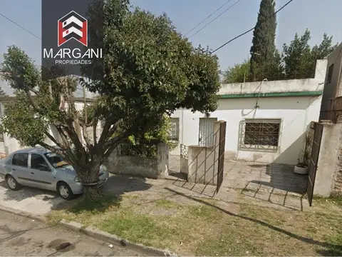 Casa 3AMB s/ Lote 310m2 - OPORTUNIDAD -