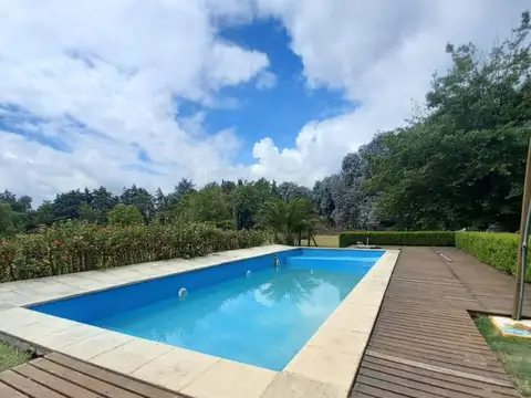 Casa 6 ambientes con 3 baños