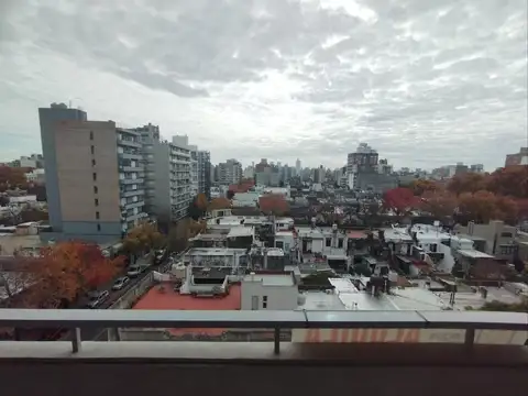 Alquilo 2 Dormitorios al Frente NORTE | Cochera Opcional, Cocina Independiente y Vista Pasaje Monroe