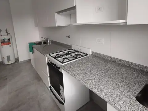 Departamento en Alquiler con 1 cocheras