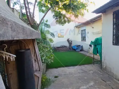 VENTA CASA 4 AMBIENTES PATIO COCHERA QUILMES OESTE