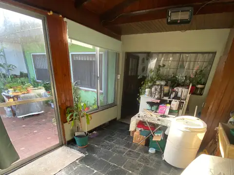 Local en Venta Via Púb.