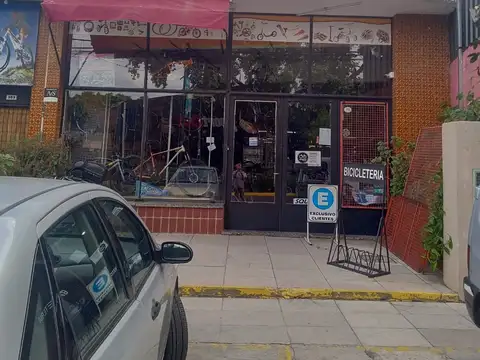 Local en venta en Martinez Fleming / Panamericana