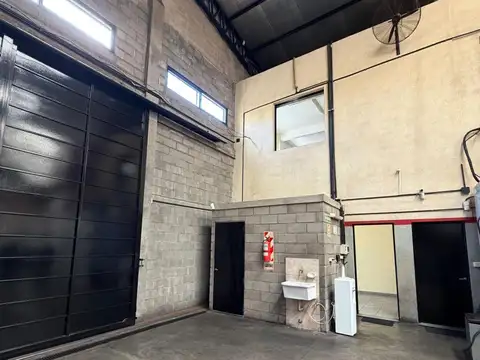 Galpon en Alquiler en Villa Santa Rita, USD 11.800