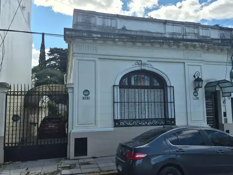 Venta de Casa c Cochera Jardin Playroom y Terraza
