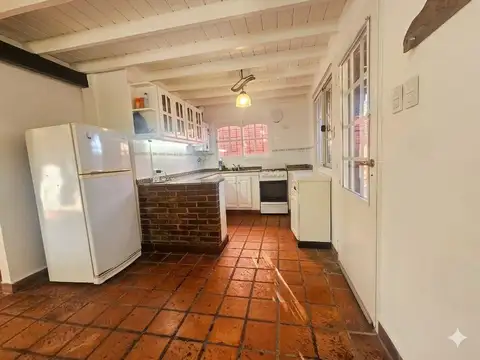 Casa 3 ambientes con 2 baños