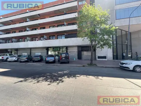 Local en  Paseo Arricau "Don Torcuato"