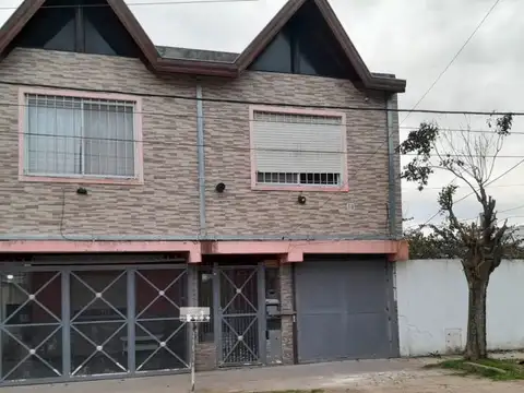VENTA CASA MAS DEPARTAMENTO  FLORENCIO VARELA