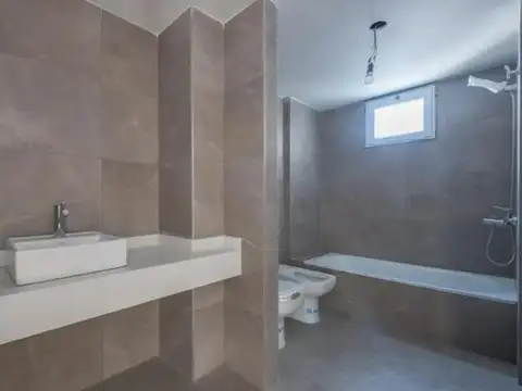 Departamento 4 ambientes con 3 baños