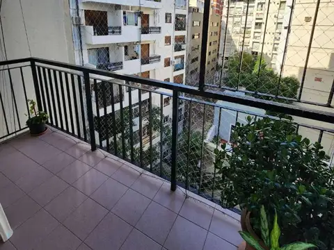 MONOAMBIENTE CTFTE C/BALCON AMOBLADO