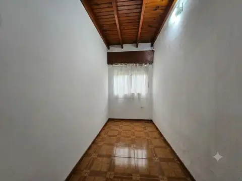 Depto Tipo Casa en Venta con 1 cocheras