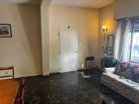 Casa en Lote Propio en Planta Baja con Cochera, Terraza y Quincho