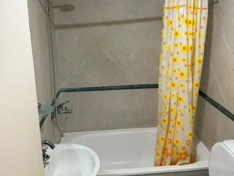 Mtro. A. D´Elia 1095 , Piso 7