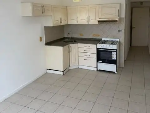 Departamento en Alquiler en Balsaretti, $ 400.000