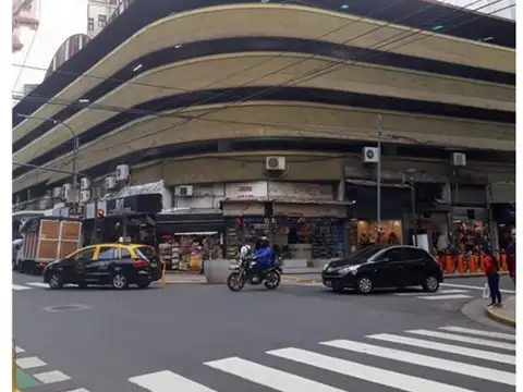 Cómodas cocheras en Balvanera para renta o uso particular