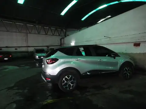 Cómodas cocheras en Balvanera para renta o uso particular