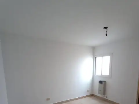 Departamento en Alquiler en Republica De La Sexta, $ 350.000