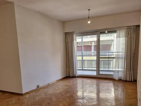 DEPARTAMENTO ALQUILER TRES DORMITORIOS. PISCINA. QUINCHO