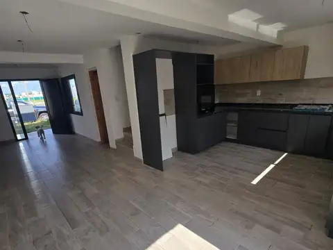 VENTA DUPLEX A ESTRENAR EN RINCONES DE MANANTIALES