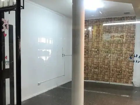 Venta Local comercial en Galería - Flores