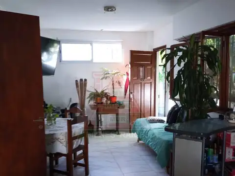 Depto Tipo Casa 3 ambientes con 2 baños
