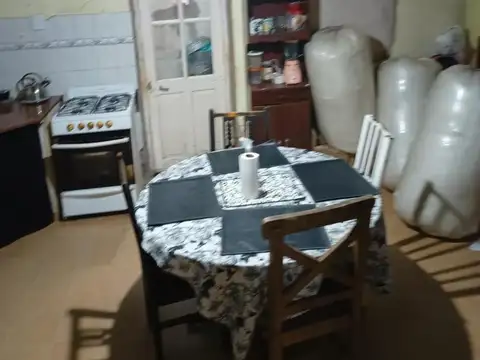 Casa 5 ambientes con 3 baños