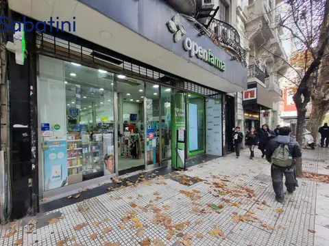 Local comercial en Alquiler en Av. Corrientes con 10m de vidriera