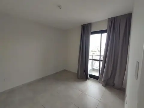 Departamento en Alquiler en Alto Alberdi, $ 580.000