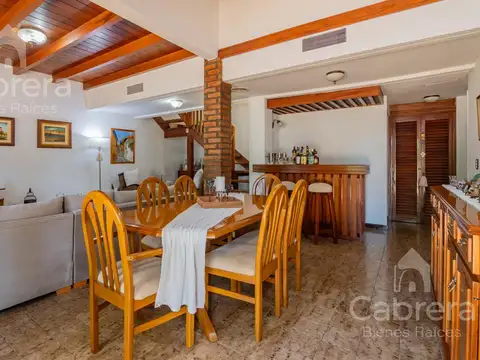 Casa en Venta con 1 cochera