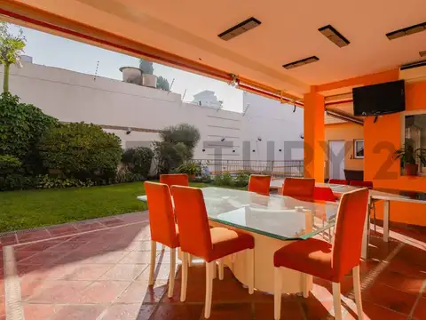 VENTA CASA 6 AMBIENTES CON JARDIN PILETA QUINCHO PLAYROOM Y CHOCHERAS