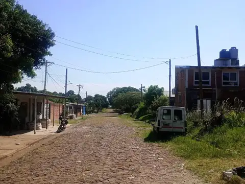 V394- Lote residencial a metros de Colectora Acceso Sur