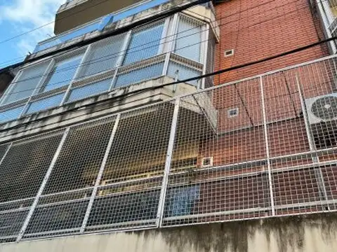 Semipiso. Dos Dormitorios con balcón.