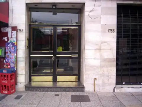 Av. Mitre 1700, Piso 9